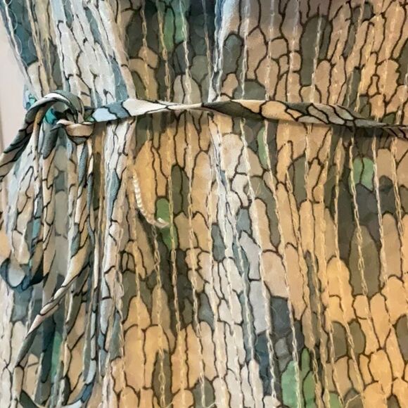 French Connection Cold Shoulder Mermaid Sequin Dress Cream Soda Green Size 6 New - Picture 8 of 10